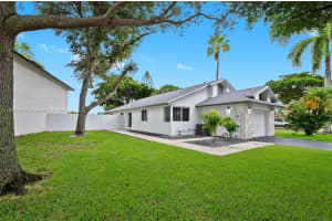 566 Lakeside Cir, Sunrise, FL 33326, Sold 03/07/25