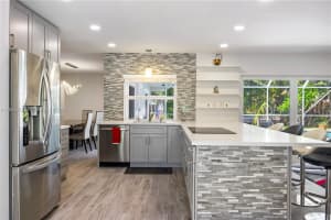 581 SE 12th St, Pompano Beach, FL 33060, Sold 02/11/25