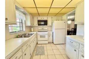 5300 Washington St APT E109, Hollywood, FL 33021, Sold 01/10/25