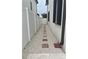 11015 W 35th Way, Hialeah, FL 33018, Sold 10/25/24