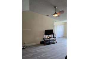3390 Pinewalk Dr N APT 1038, Margate, FL 33063, - MLS#A11655445