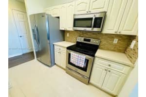 7085 Nova Dr APT 321, Davie, FL 33317, Sold 11/26/24