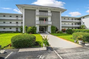 1201 Hillcrest Ct, Hollywood, FL 33021, Sold 01/21/25