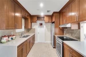 5354 W 4th Ln, Hialeah, FL 33012, Sold 12/20/24