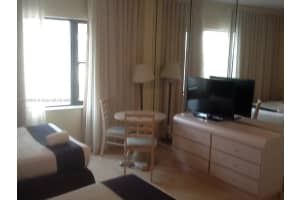 6345 Collins Ave APT 825, Miami Beach, FL 33141, Sold 01/24/25