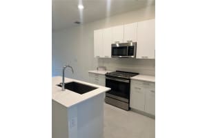 8001 NW 41st St f 310, Doral, FL 33166, - MLS#A11655746