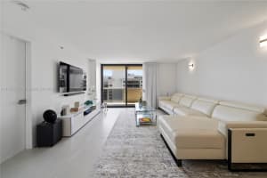 5757 Collins Ave, Miami Beach, FL 33140, Sold 11/08/24