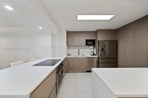 5757 Collins Ave, Miami Beach, FL 33140, Sold 11/08/24