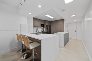 5757 Collins Ave, Miami Beach, FL 33140, Sold 11/08/24
