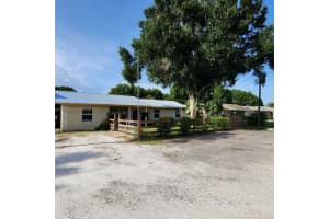 737 NW 21st Ln, Okeechobee, FL 34972, Sold 11/15/24