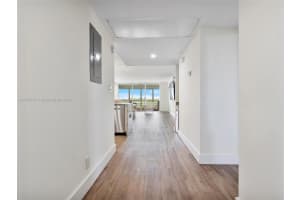 3980 Oaks Clubhouse Dr APT 501, Pompano Beach, FL 33069, Sold 11/21/24