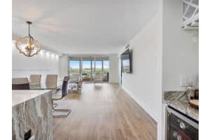 3980 Oaks Clubhouse Dr APT 501, Pompano Beach, FL 33069, Sold 11/21/24