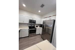 8955 W 33rd Ave, Hialeah, FL 33018, Sold 04/02/25