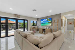 5321 NW 180th Terrace, Miami Gardens, FL 33055, Sold 11/05/24