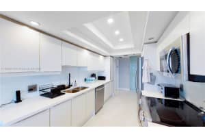 7000 Island Blvd APT 1808, Aventura, FL 33160, Sold 01/21/25