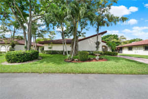 8101 Hibiscus Cir #37, Tamarac, FL 33321, Sold 11/12/24