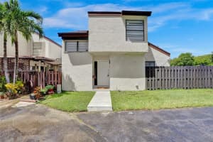 9751 NW 6th Ln #9751, Miami, FL 33172, Sold 11/06/24