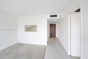 496 NW 165th St APT D611, Miami, FL 33169, Sold 02/07/25