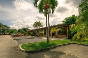 11130 Redwood Ave, Pembroke Pines, FL 33026, Sold 01/27/25