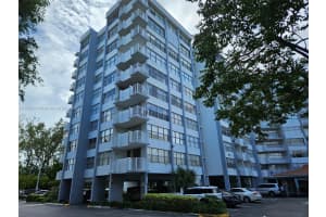 1300 NE Miami Gardens Dr APT 1020E, Miami, FL 33179, Sold 12/03/24