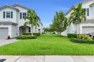 2653 SE 12th St, Homestead, FL 33035, Sold 01/08/25