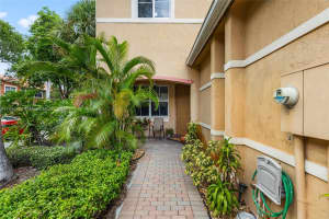 4900 SW 30th Terrace #4900, Fort Lauderdale, FL 33312, Sold 12/31/24