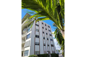 3181 S Ocean Dr APT 104, Hallandale Beach, FL 33009, Sold 11/26/24