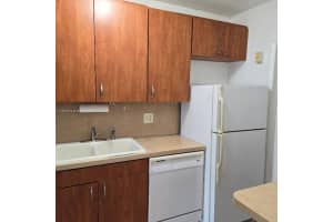 3181 S Ocean Dr APT 104, Hallandale Beach, FL 33009, Sold 11/26/24