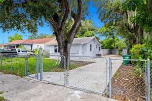 2919 NW 30th St, Miami, FL 33142, Sold 03/10/25