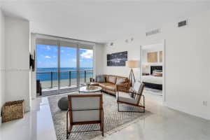 1300 Brickell Bay Dr APT 3503, Miami, FL 33131, Sold 10/28/24