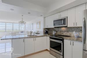 1351 NE Miami Gardens Dr APT 1023E, Miami, FL 33179, Sold 12/12/24