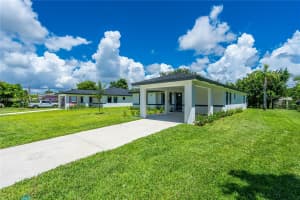 152 NW 18th St, Homestead, FL 33030, Sold 11/26/24