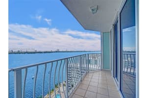 7601 E Treasure Dr 1907, North Bay Village