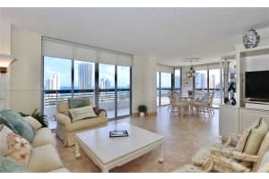 19195 NE 36th Ct, Aventura, FL 33180, Sold 10/14/24