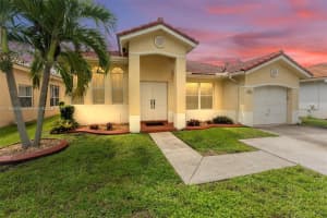 14066 S Cypress Cove Cir, Davie, FL 33325, Sold 01/21/25