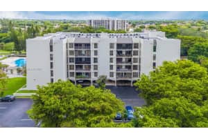 14201 SW 66th St APT 403, Miami, FL 33183, Sold 11/18/24