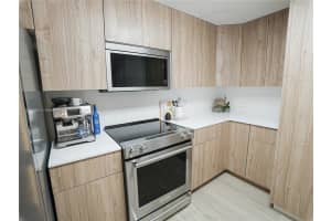 1650 Coral Wy # 11, Coral Gables, FL 33145, Sold 10/30/24
