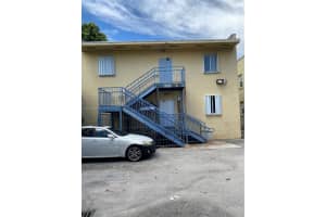 229 NW 10th Ave APT 2, Miami, FL 33128, Sold 12/02/24