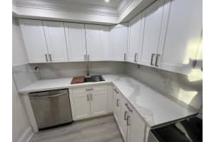 1720 Nw N River Dr 509, Miami