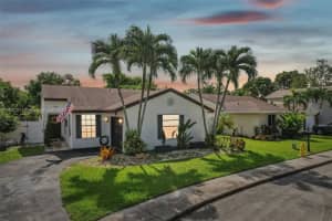 520 Green River Ln, Davie, FL 33325, Sold 10/24/24