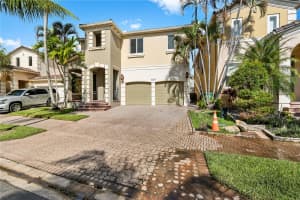 21227 Ne 31st Pl Aventura, FL 33180 - MLS#A11657212