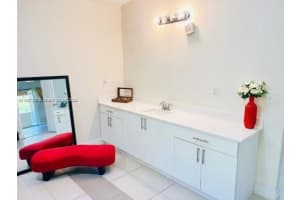 18501 SW 208th St, Miami, FL 33187, Sold 01/27/25