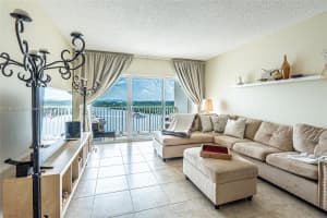 300 Bayview Dr APT 1012, Sunny Isles Beach, FL 33160, - MLS#A11657646