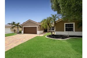 382 SW 200th Terrace, Pembroke Pines, FL 33029, Sold 12/04/24