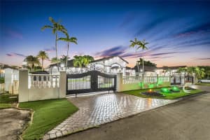 13137 SW 190th St, Miami, FL 33177, Sold 05/09/25