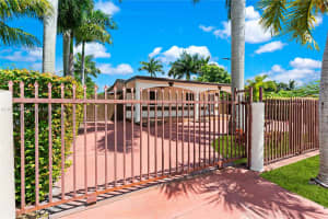 645 NW 7th Ave, Homestead, FL 33030, Sold 10/28/24