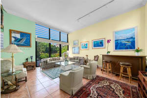 205 E Enid Dr #32, Key Biscayne, FL 33149, Sold 04/04/25