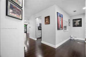 808 SE 12th Ct APT 8, Fort Lauderdale, FL 33316, Sold 01/24/25