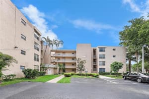 9471 Evergreen Pl APT 307, Davie, FL 33324, Sold 11/14/24