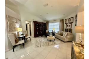12th St, Pembroke Pines, FL 33027, Sold 11/01/24